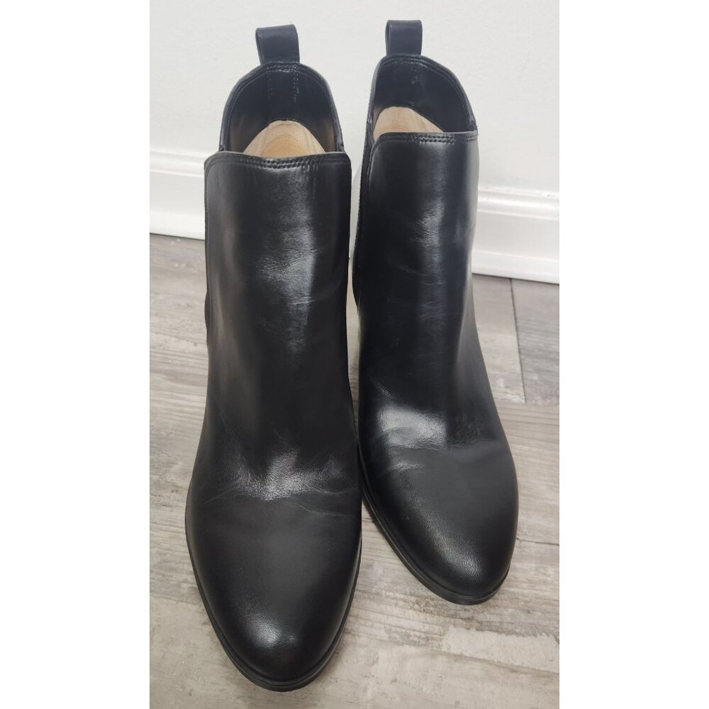 Michael Kors Women's Sz. 11M Black Leather Heeled Booties - Picture 2 of 8